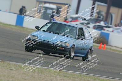 media/Dec-19-2025-Lucky Dog Racing (Fri) [[3b7b1b5fc8]]/Intermediate Low/Session 2 Turn 1/